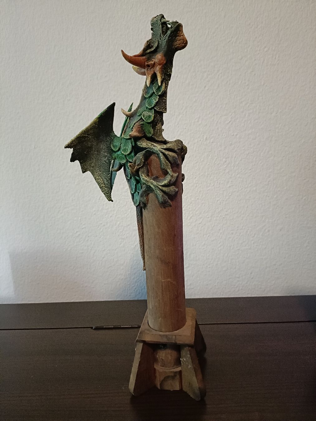 Alle Dekorationen: Drache Räucherstäbchenhalter, Holz, Unikat, Handarbeit – Gebraucht aus Schinznach Bad von knucker