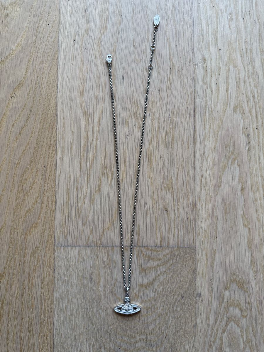 Colliers: Vivienne Westwood Halskette Silber – Neuf avec emballage d'origine à Zürich par sandro_colombini 1