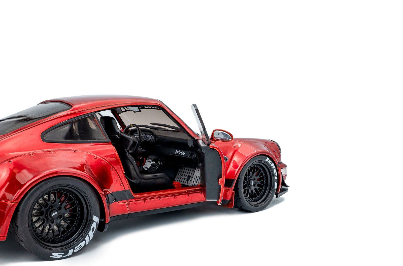 PORSCHE 911 RSR RWB Rauh Welt Tuning rot Kaishin 1/18 NEU (Neu und ...