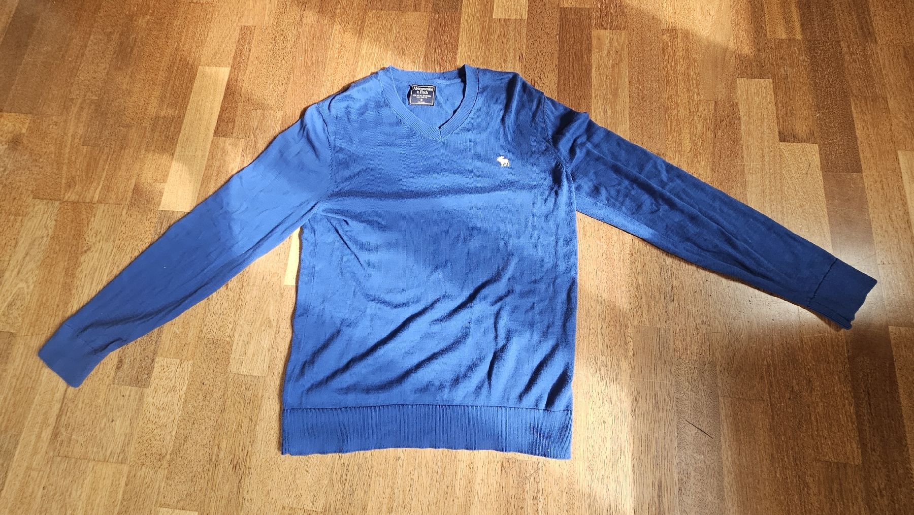 Pullover & Sweatshirts: Pull bleu léger - Abercrombie & Fitch – Gebraucht aus Aïre von Cytoid20 1