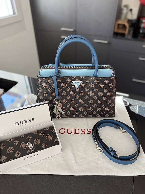 Guess Borse da donna: GUESS Handtasche & Geldbeutel – Usato da Wasen im Emmental venduto da cyn_fd6l 1