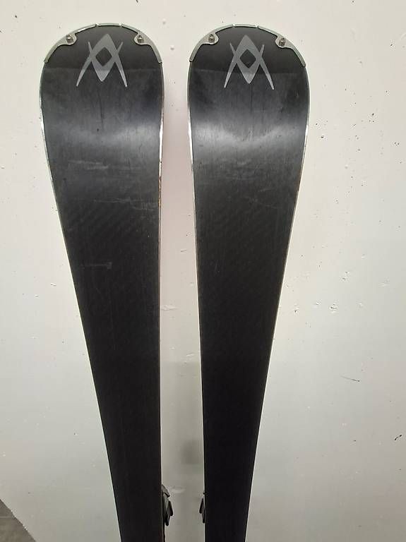 Skis: Ski Völkl 161 cm Radius 13.3 – D'occasion à Horn par G_mueller 1