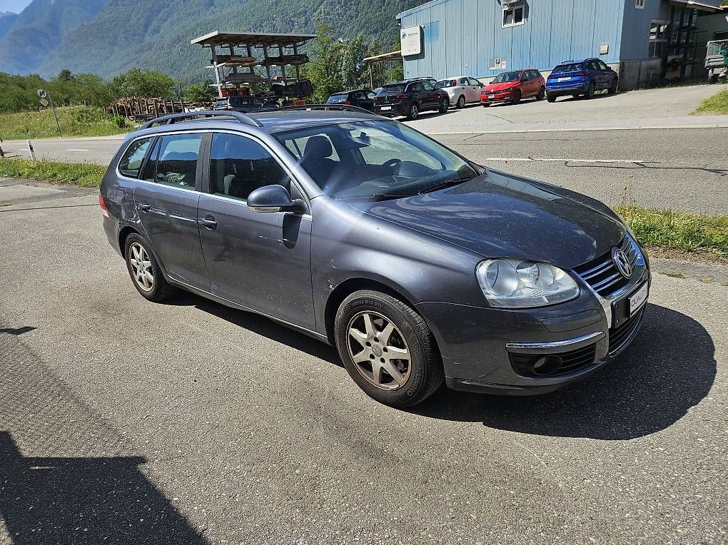 Automobili: VW GOLF VARIANT CON GANCIO TRAINO – Usato da minusio venduto da autolowcost 6