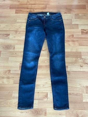 Jeans Hose dunkelblau, neuwertig, H&M, Grösse 36