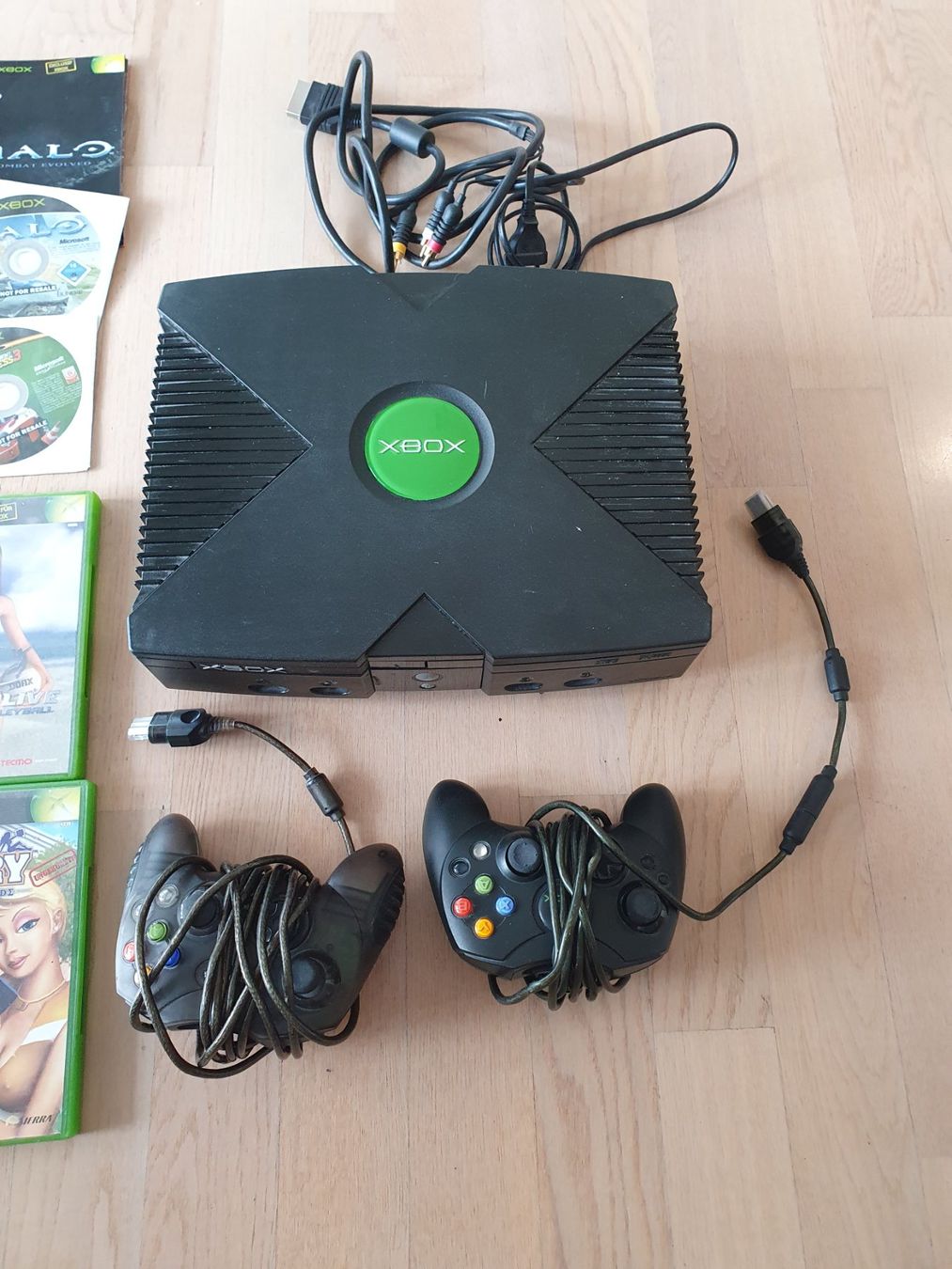 Microsoft Konsolen: XBOX Classic mit 2 Controller und 24 Games – Gebraucht aus Thalheim an der Thur von Bae90 1