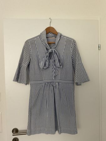 Gestreiftes Kleid von Burberry