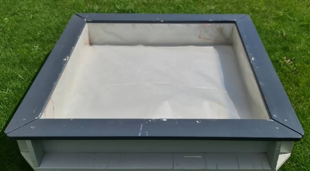 Sandkasten: Sandkasten mit Deckel – Gebraucht aus Berikon von Puh 3