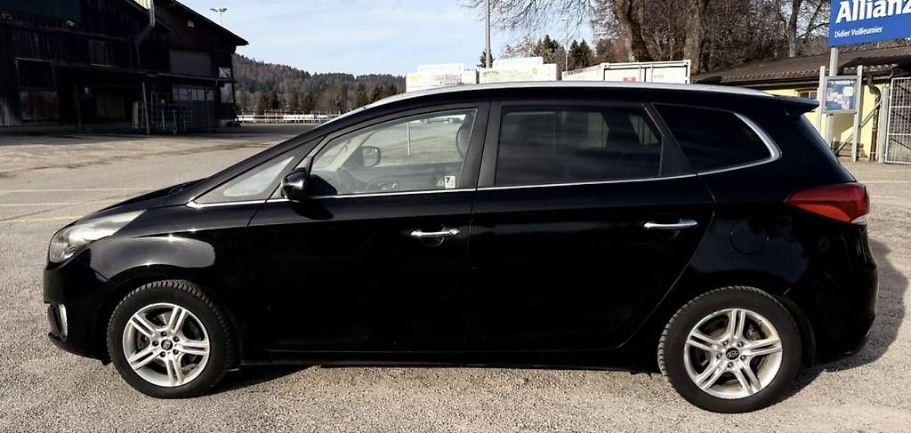 Autos: KIA Carens IV 2016 – Gebraucht aus Tramelan von rubindelgado
