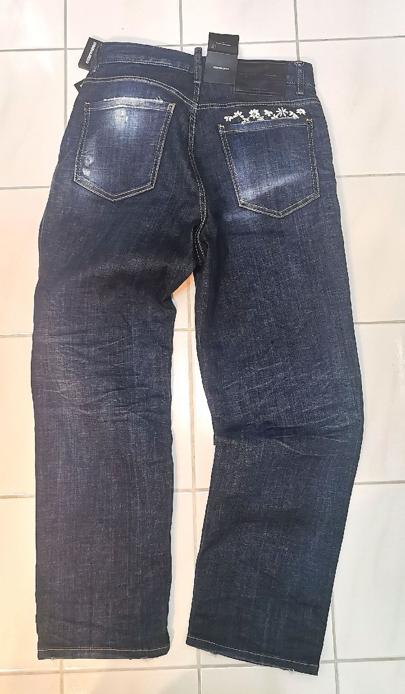 Dsquared2 Jeans: Dsquared jeans neue – Neuf avec emballage d'origine à Wetzikon ZH par mau_m2bm 1