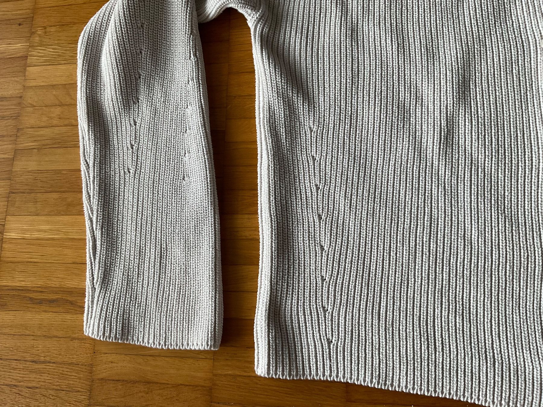 Maglioni & Felpe: GULER schöne Strickjacke Gr.M & Made in Italy – Usato da Weiningen ZH venduto da moon-55 1