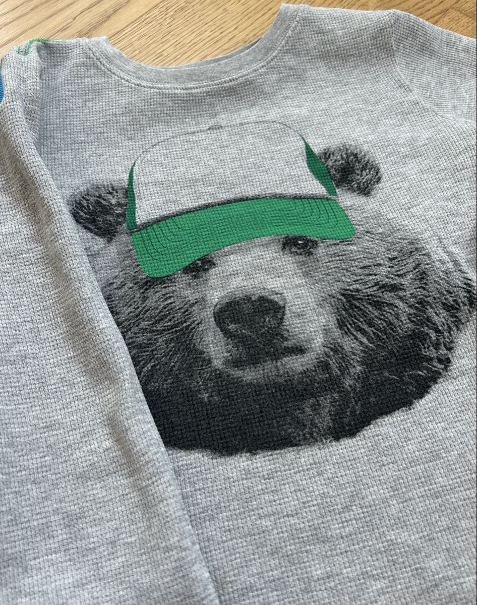 Gap Kleiderpakete & -sets: T-Shirts Gr. 130 – Gebraucht aus Rothrist von szc_9dg5 1