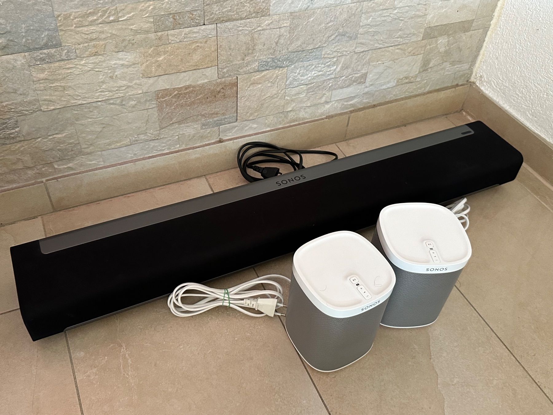 Sonos Heimkino: Sonos Surround Set: Playbar + 2x Sonos Play 1 – Gebraucht aus Othmarsingen von daisy18
