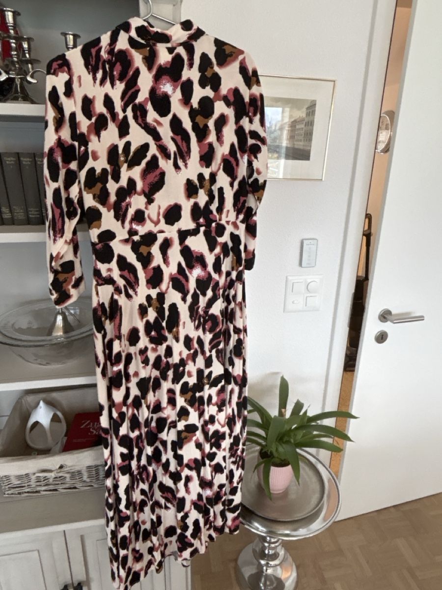 Vestiti: Langes Yas-Kleid, M – Usato da Walchwil venduto da lil_6t8v 3