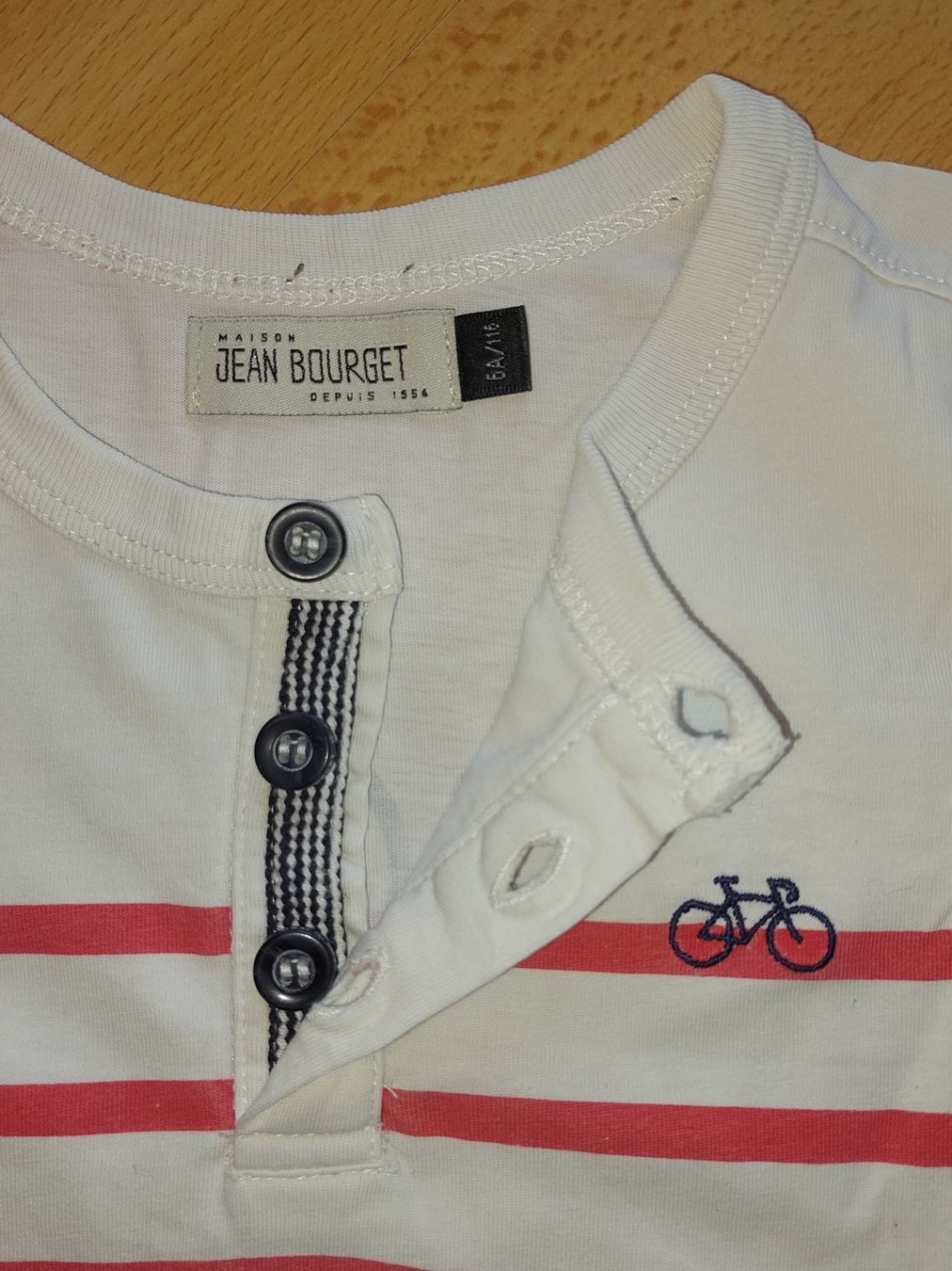 Hemden, T-Shirts & Polos: T-shirt Jean Bourget, taille 116 cm – Gebraucht aus Épalinges von lola_vp_99 1