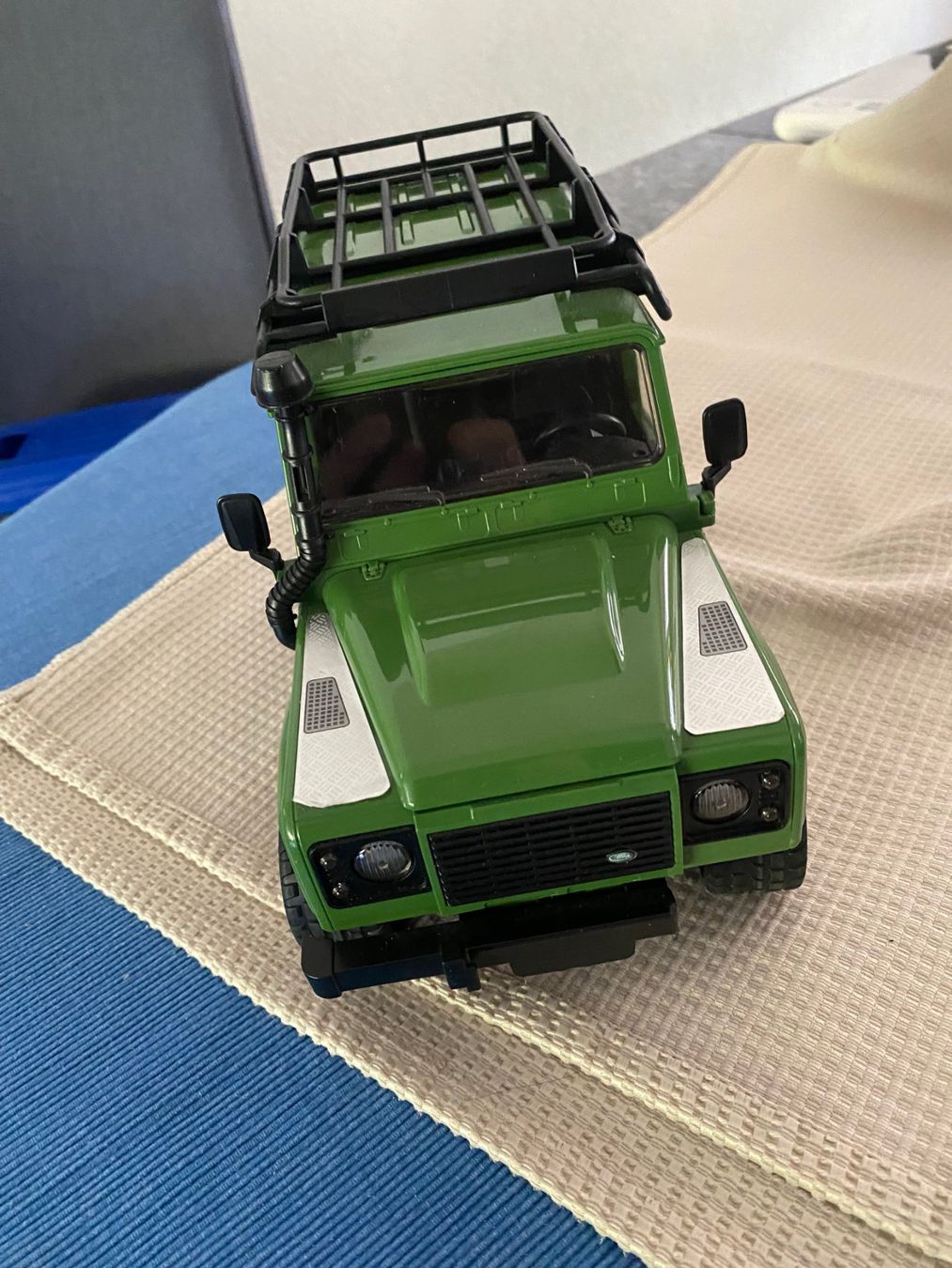 Bruder Jouets: Bruder Land Rover Defender – D'occasion à Allenwinden par Obalu 2