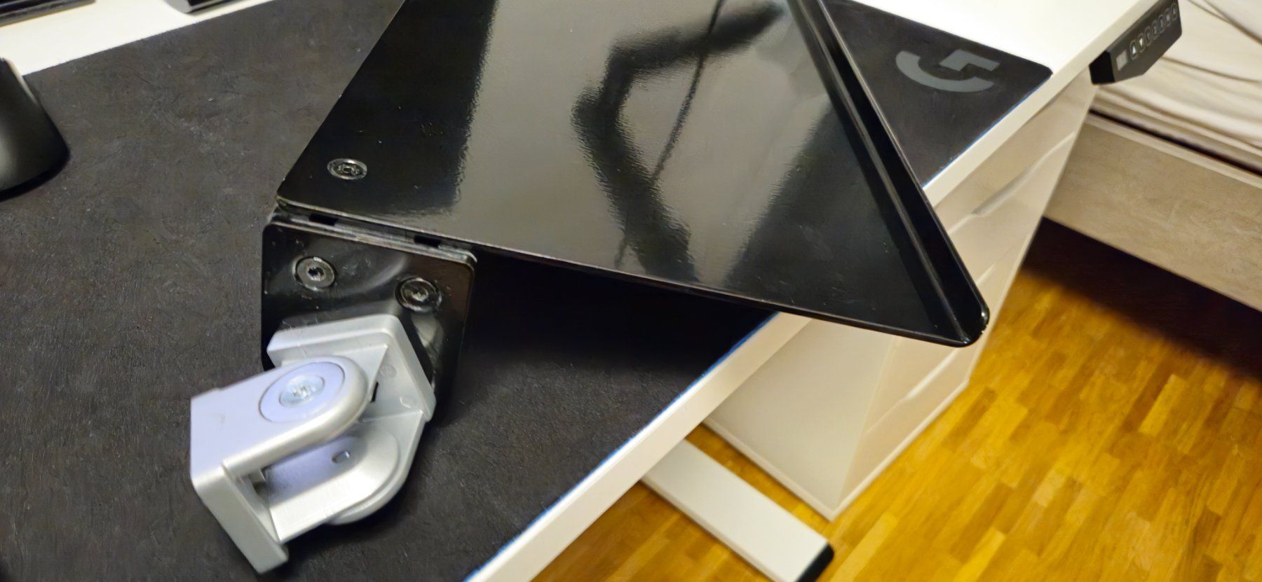 Supporti a parete: Keyboard holder sim lab – Usato da Nyon venduto da Swiss-Cheese-eater3 1