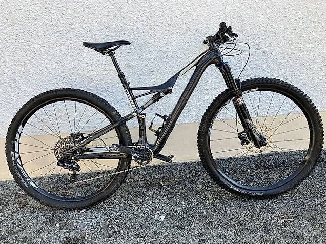 Biciclette: Excellent VTT musculaire - SPECIALIZED – Usato da Aigle venduto da efeji 1