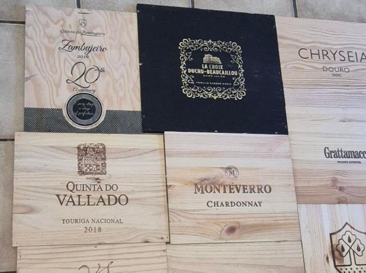 Articoli in legno: 12 Weinkistendeckel im SET – Usato da Nottwil venduto da echtMOMO 2