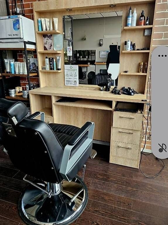 Sessel: Mobilier de coiffure – Gebraucht aus Neuchâtel von fre_5n82 1