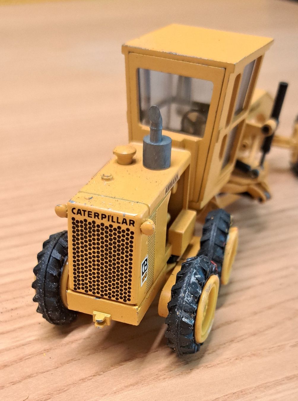 Caterpillar Escavatori: NZG Modell / Caterpillar / Ammann  1:50 – Usato da Dietlikon venduto da kosta.katoglou 2