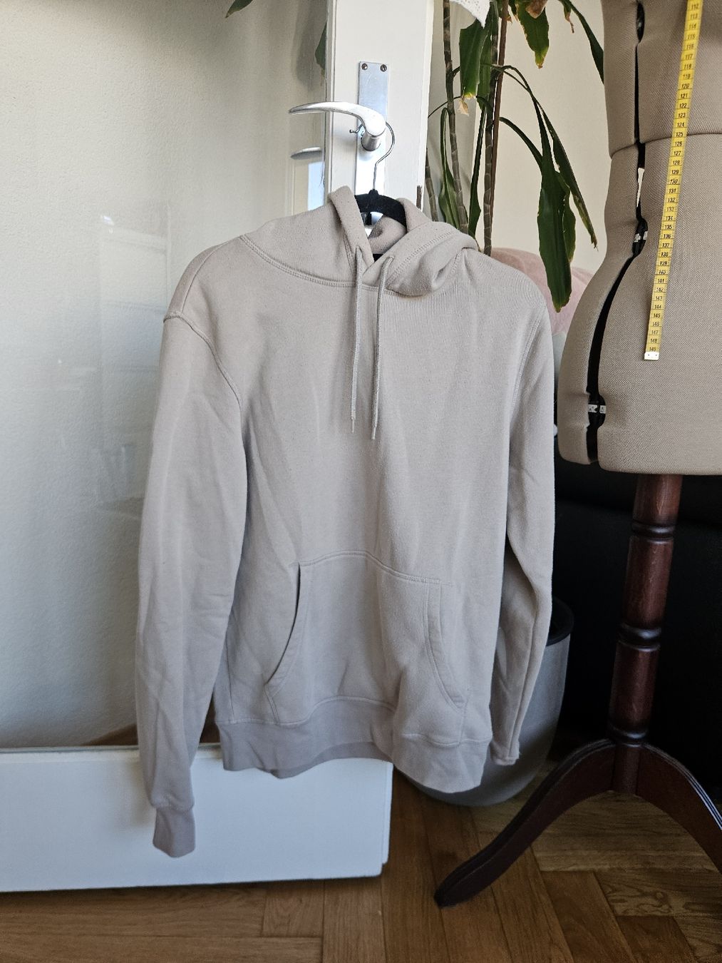 Maglioni & Felpe: Sweat Divided à capuche beige - Taille S – Usato da Lausanne venduto da magic_roro