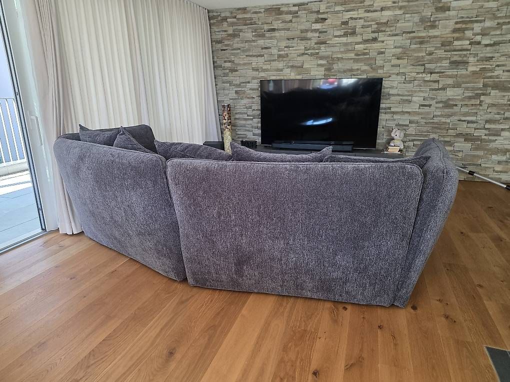 Divani: Sofa mit Hocker – Usato da Lützelflüh-Goldb venduto da smm_s898