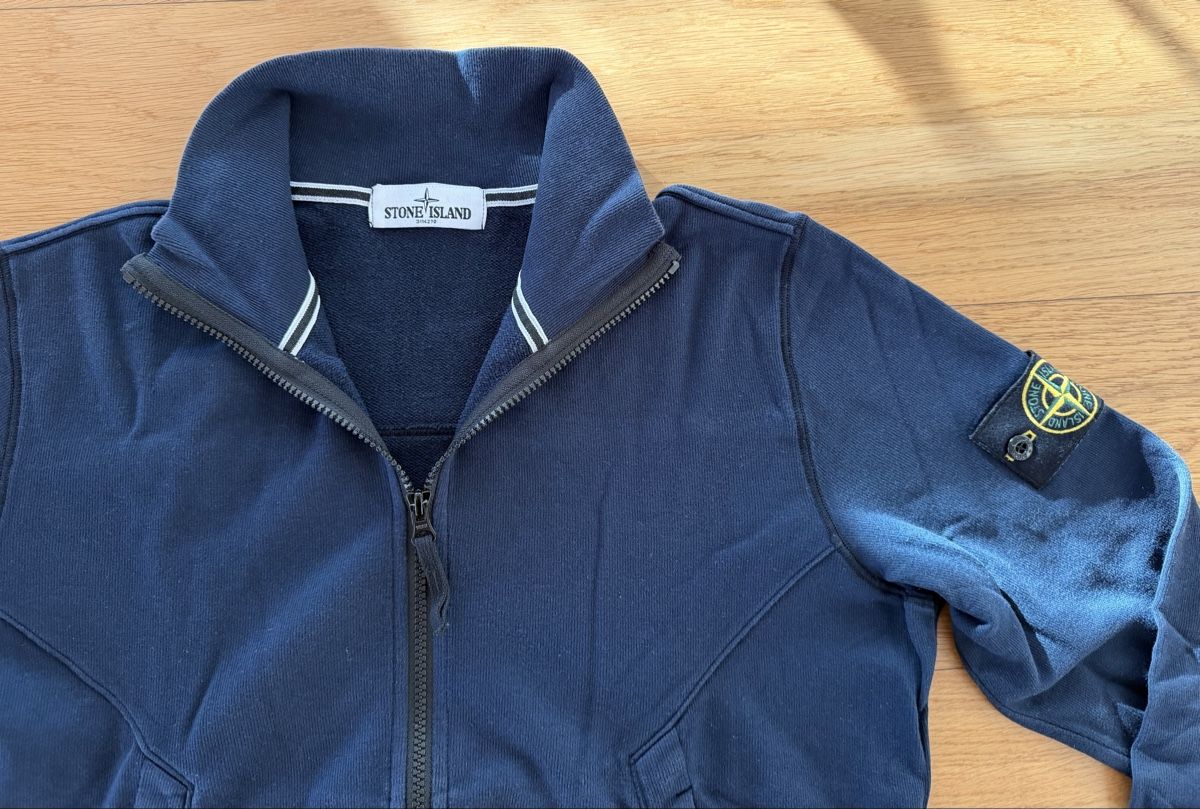 Stone Island Maglioni & Felpe: Stone Island Jäckchen TOP – Usato da Niedergösgen venduto da Lifestyle-85 1