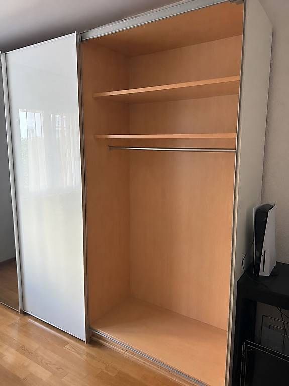 Armadi: Grosser Kleiderschrank – Usato da Oetwil an der Limmat venduto da Anina_Mercedes 1