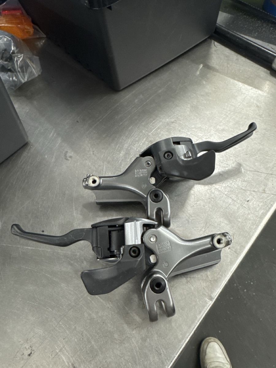 Shimano Pezzi di ricambio: Shimano XTR Bremshebel Set, NEU – Nuovo (secondo la descrizione) da Zürich venduto da mah_zb5t 1
