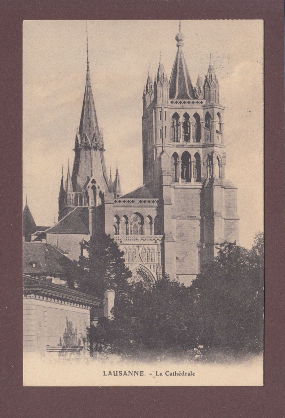 Cartoline postali: LAUSANNE - La Cathédrale – Usato da Pully venduto da nicecards