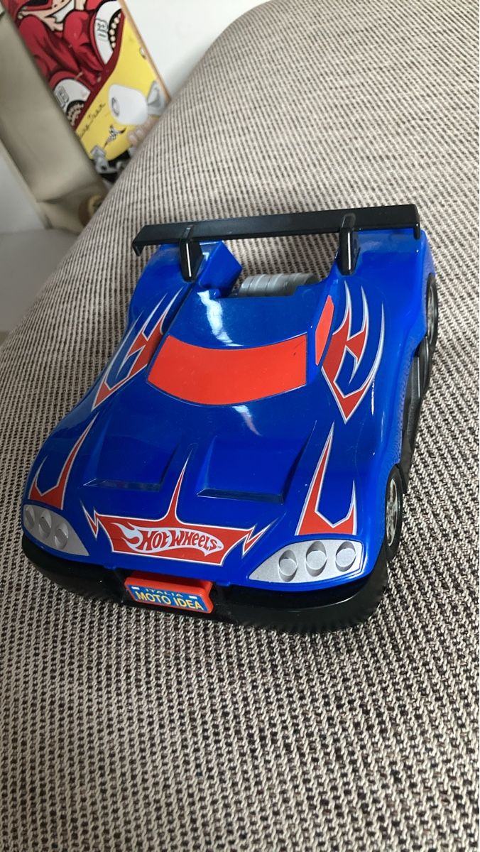 Hot Wheels Giocattoli: Laptop Hot Wheels Rare – Usato da Neuchâtel venduto da Tradeboi