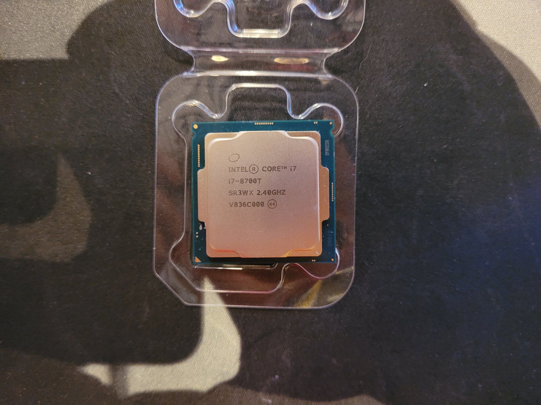 Intel Elektronikbauteile: Intel i7 8700T – Gebraucht aus Unterengstringen von