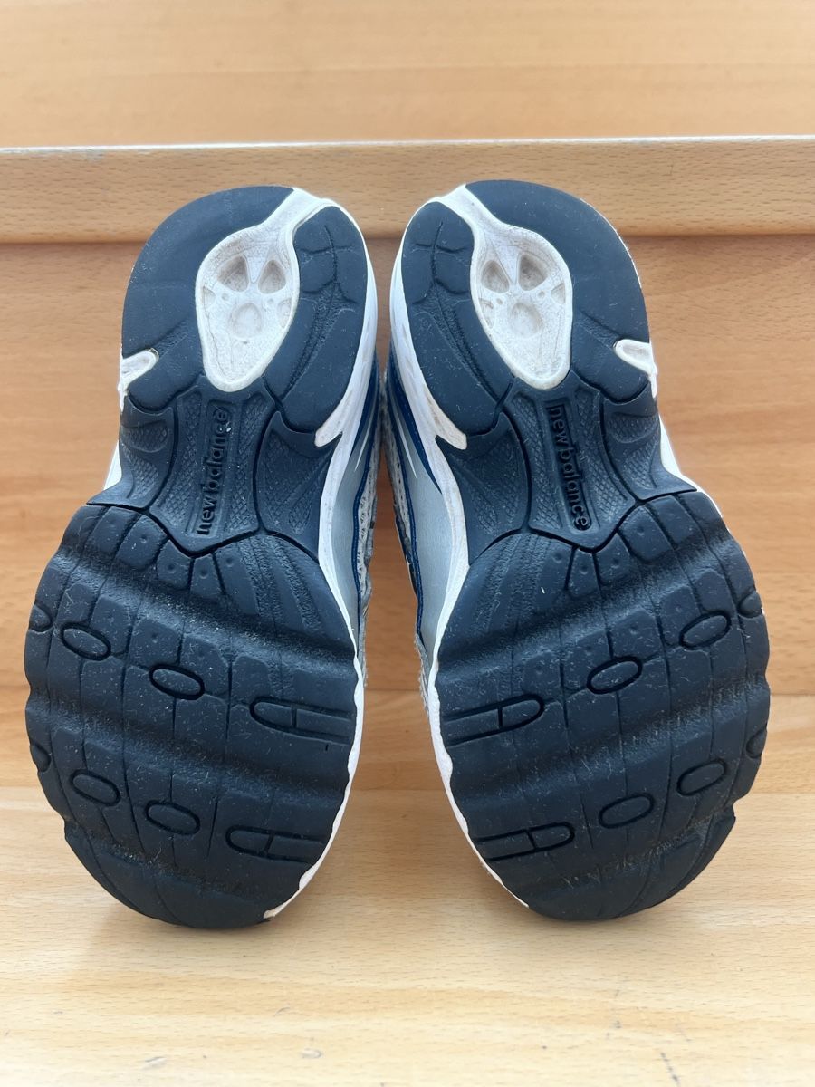 New Balance Chaussures garçon: New Balance 27.5 – D'occasion à Ipsach par Ma_Nu24 2