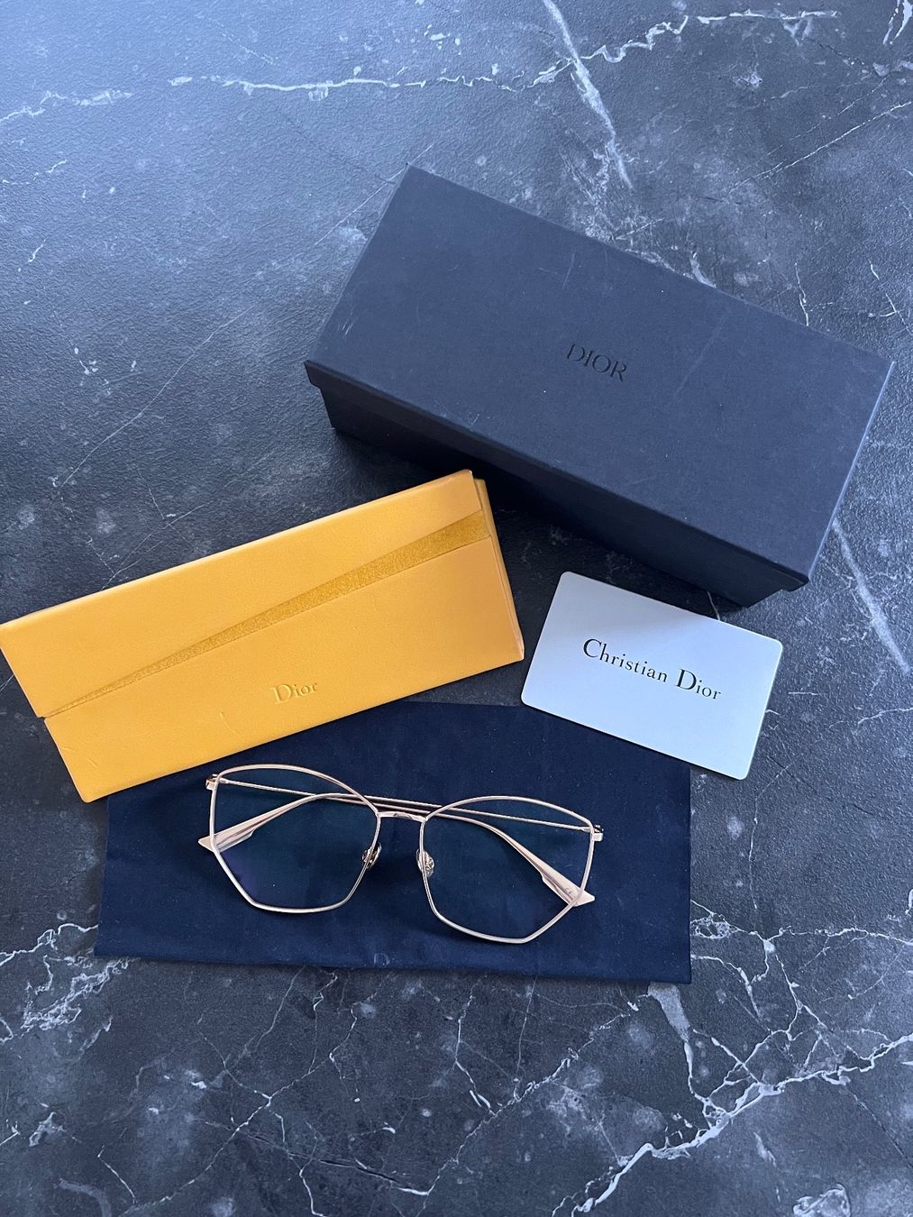 Dior Brillen & Gläser: DIOR STELLAIRE GLASSES – Gebraucht aus Adliswil von nat_7q7l