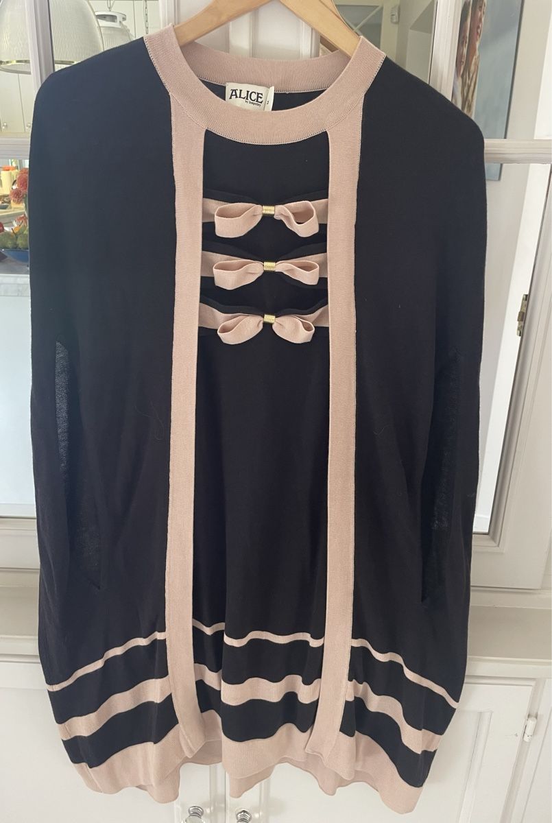 Cappotti: Alice Temperley poncho cape coat black – Nuovo (secondo la descrizione) da Troinex venduto da nadinebmichaelson