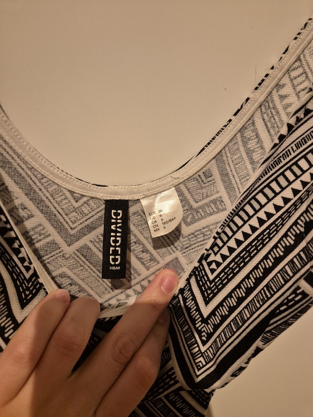 H&M Vestiti: Kleid mit Aztek-Muster – Usato da Schlieren venduto da nat_76vd 2