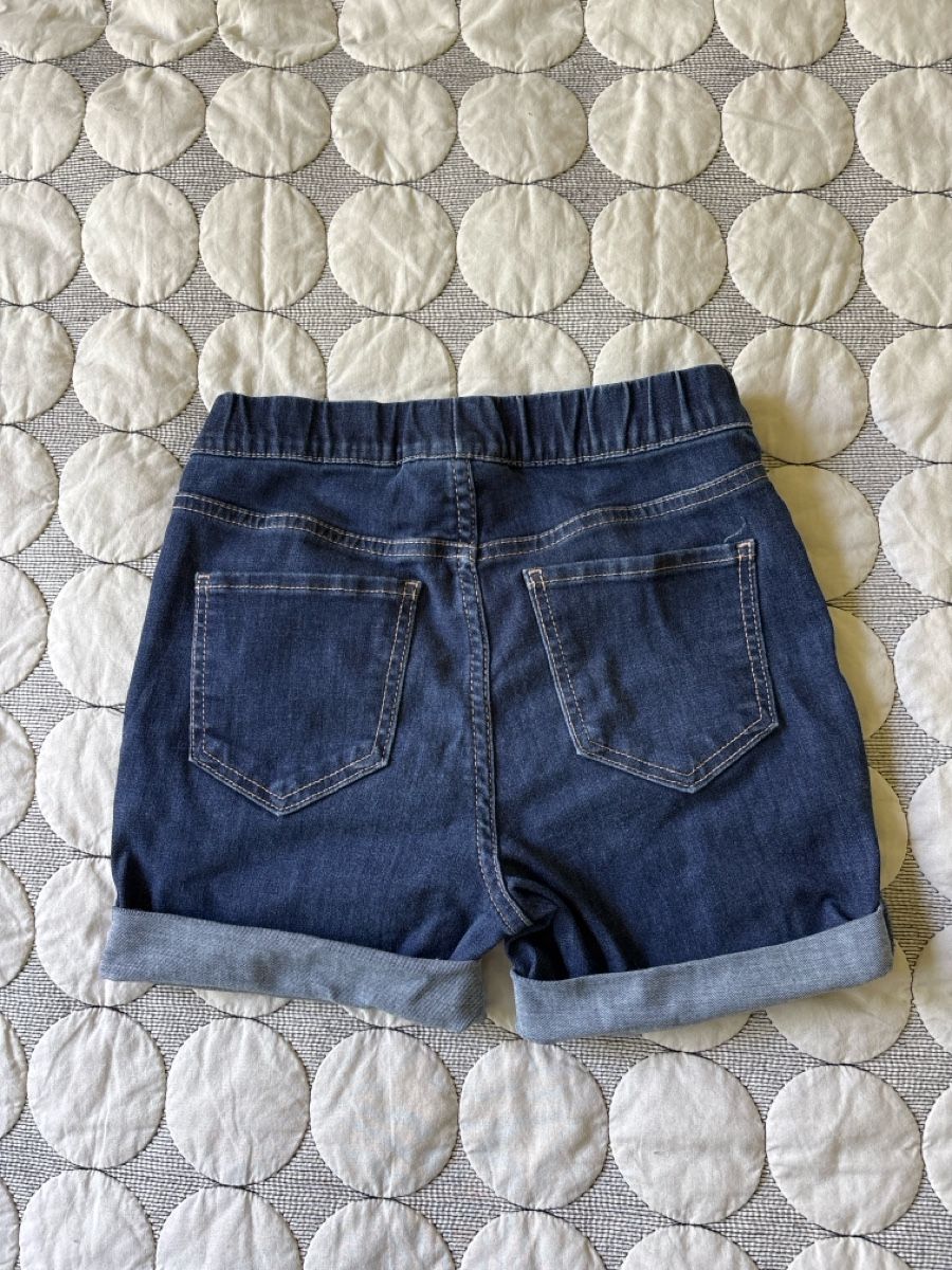 H&M Pantalons: Shorts elastic 140  – D'occasion à Cham par MC_0605 1