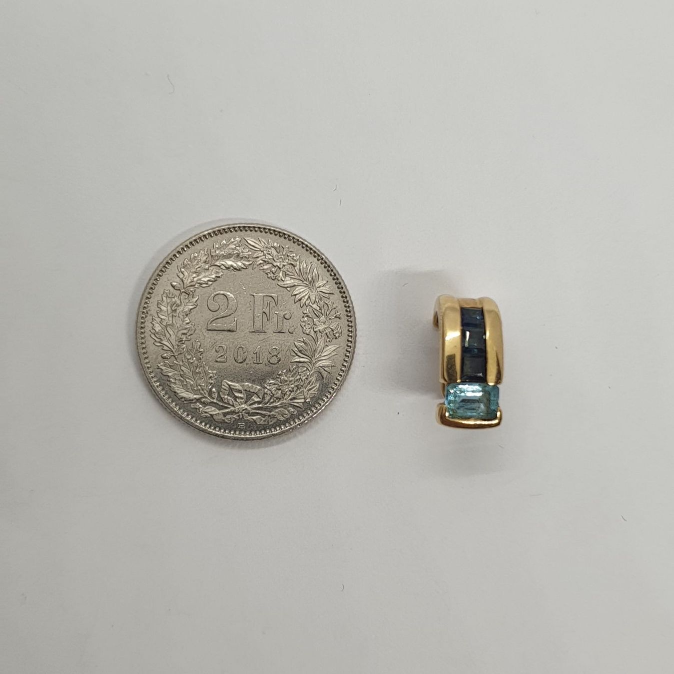 Orecchini pendenti & Orecchini a lobo: Echt 18K Gold - Blautopas, Saphir Ohrringe – Usato da Luzern venduto da Luzern-Goldhaus 1