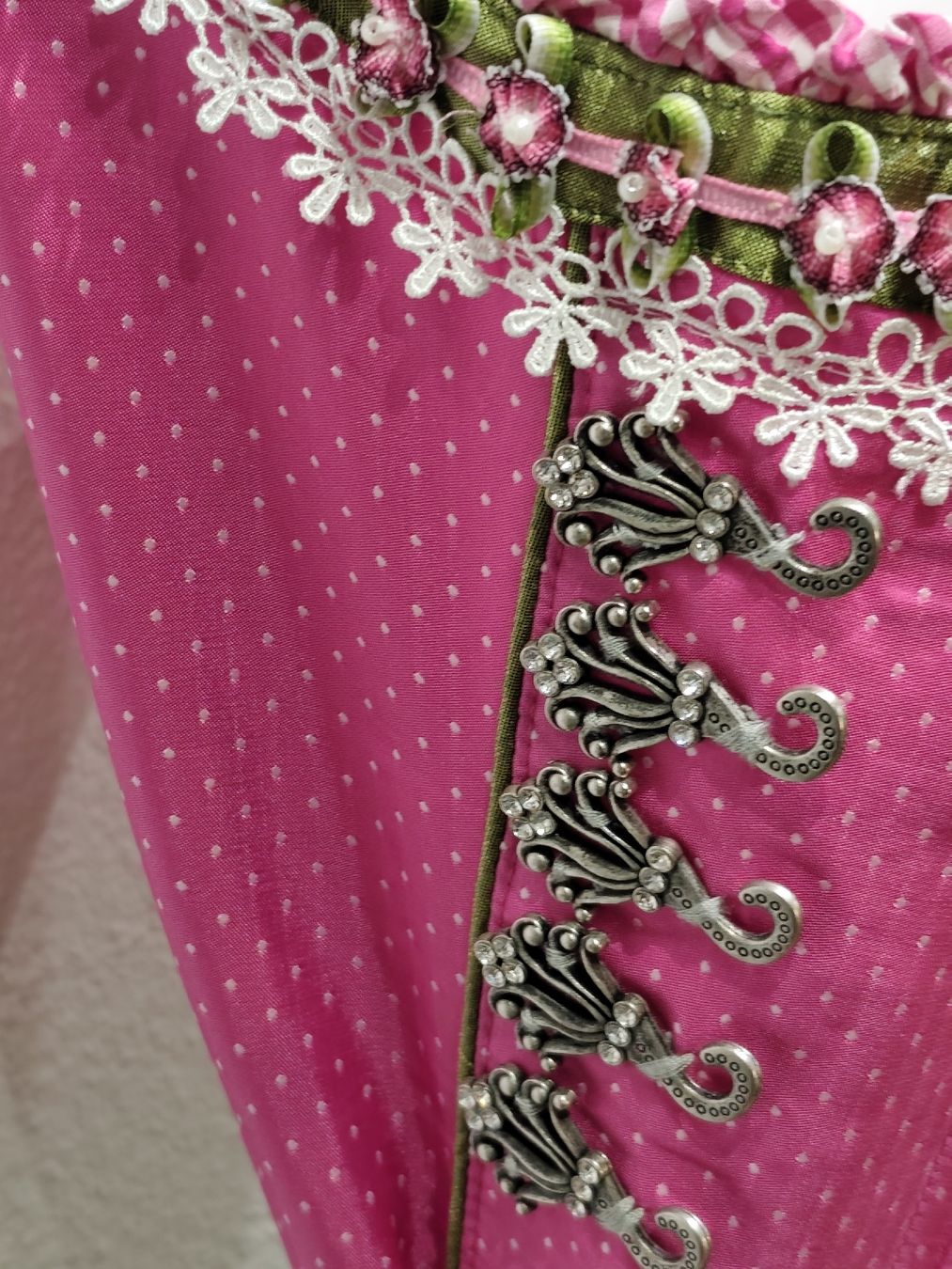 Krüger Vestiti: Krüger Dirndl - Gr. 42 – Usato da Dussnang venduto da Rosenfee50 3