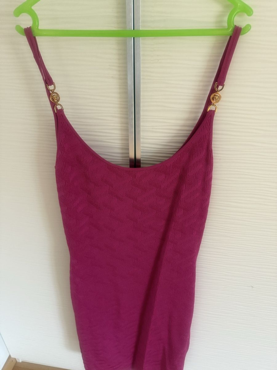 Versace Vestiti: Versace knit dress – Usato da Langnau am Albis venduto da anjalimkchotani