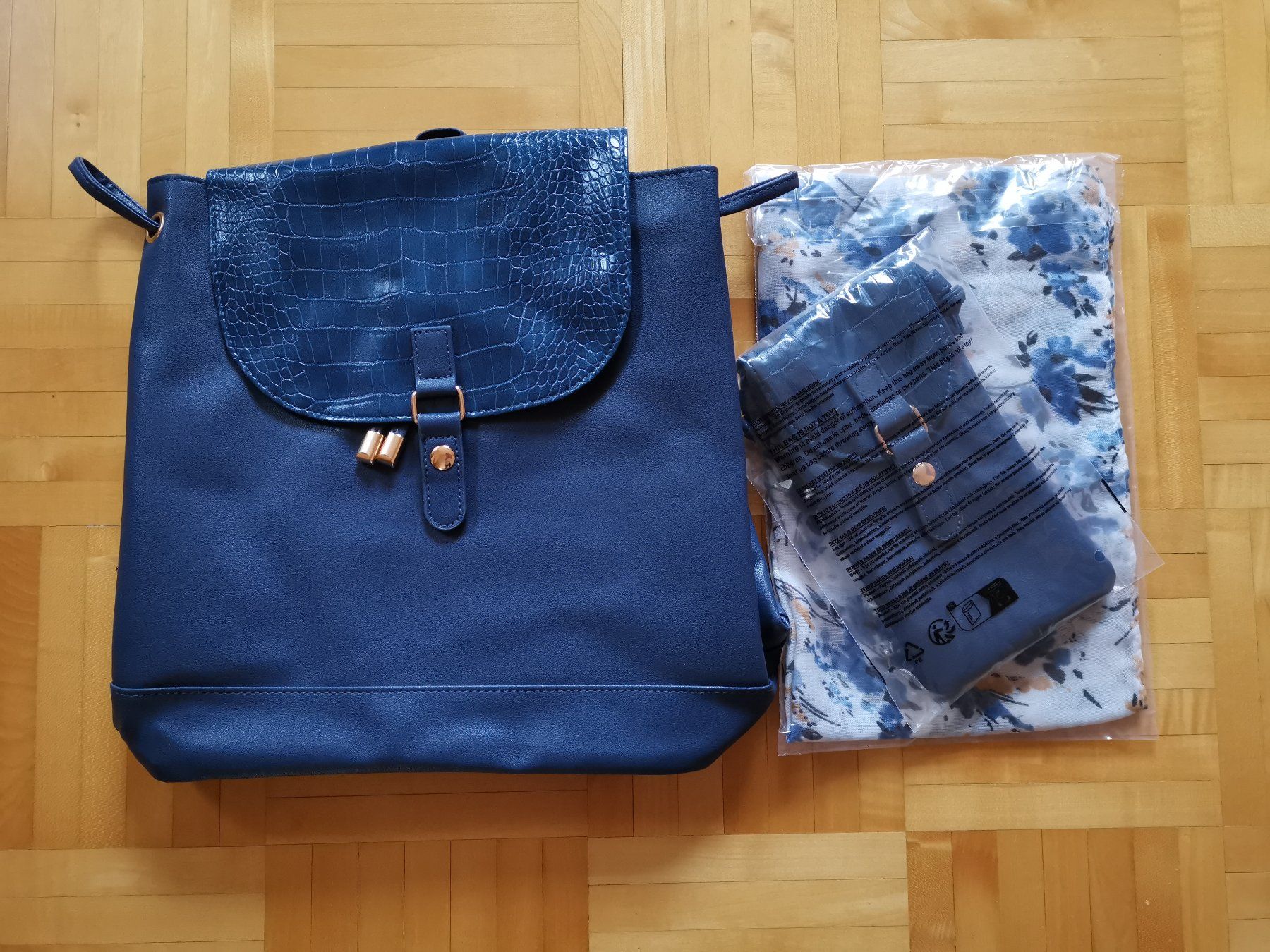 Zaini: 3-er  Set, Rucksack, Händytasche, Schal – Nuovo e nell'imballaggio originale da Dornach venduto da Hei50