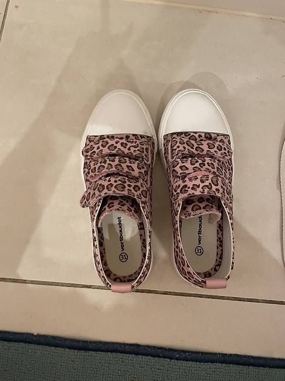 Vertbaudet Scarpe per ragazze: Halbschuhe , Leopardenmuster Gr 30 – Usato da Zürich venduto da ZENA85