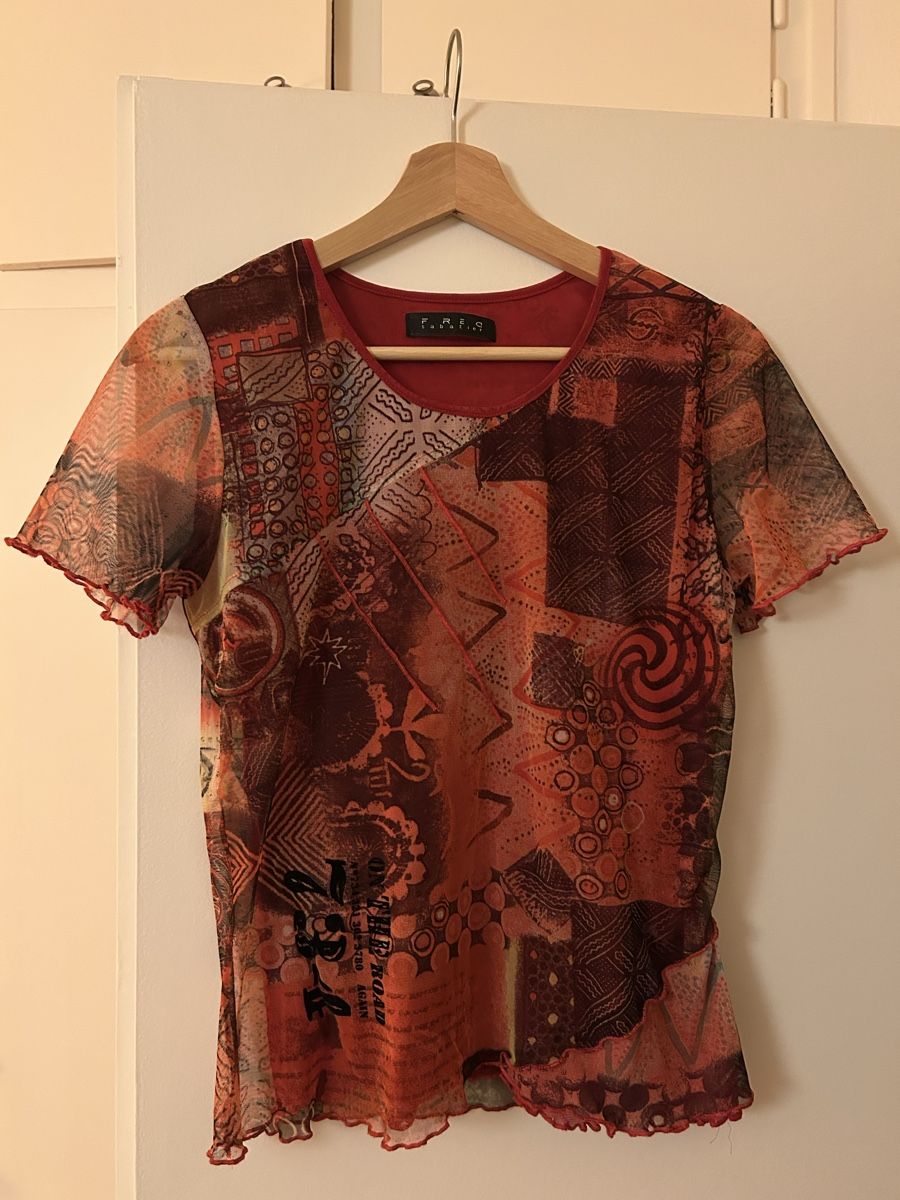 T-shirt: Y2K Shirt – Usato da Zürich venduto da ori_9dcy