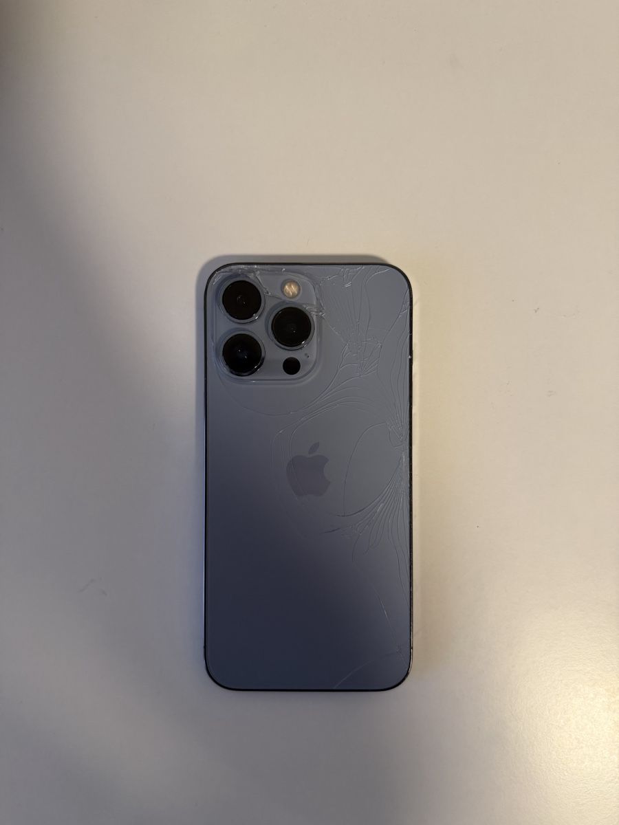 Apple Telefoni cellulari / Smartphones: Iphone 13 pro 128gb – Usato da Fahrweid venduto da Detjon_Bibaj 2