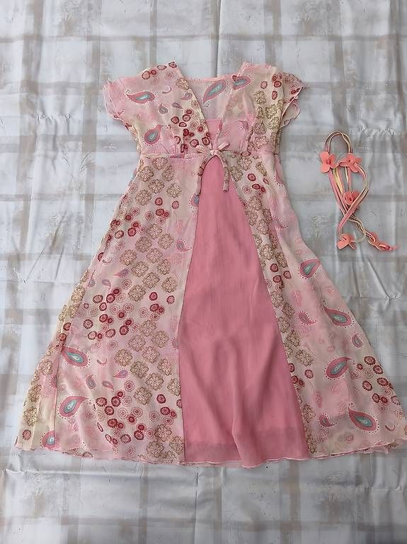 Lotti & Set di vestiti: 3 Sommerkleider in Grösse 128 – Usato da Eschlikon TG venduto da schwellbi 1
