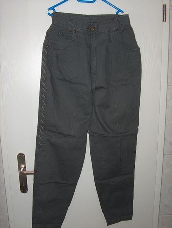 Neuw. Damenhose mit Schnurverzierung seitlich - grau - Gr.40