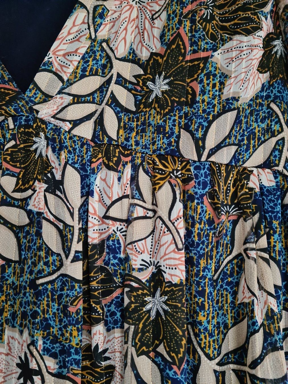 Kleider: Robe motif fleuri taille M – Gebraucht aus le landeron von canette 1