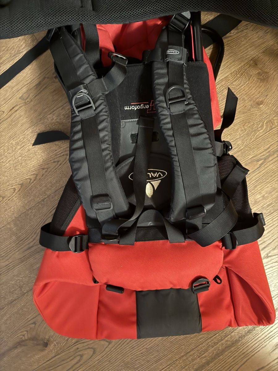 Vaude Porte-bébés ventraux & dorsaux: Kindertrage-Rucksack – D'occasion à Zweisimmen par Fabianrieben 1