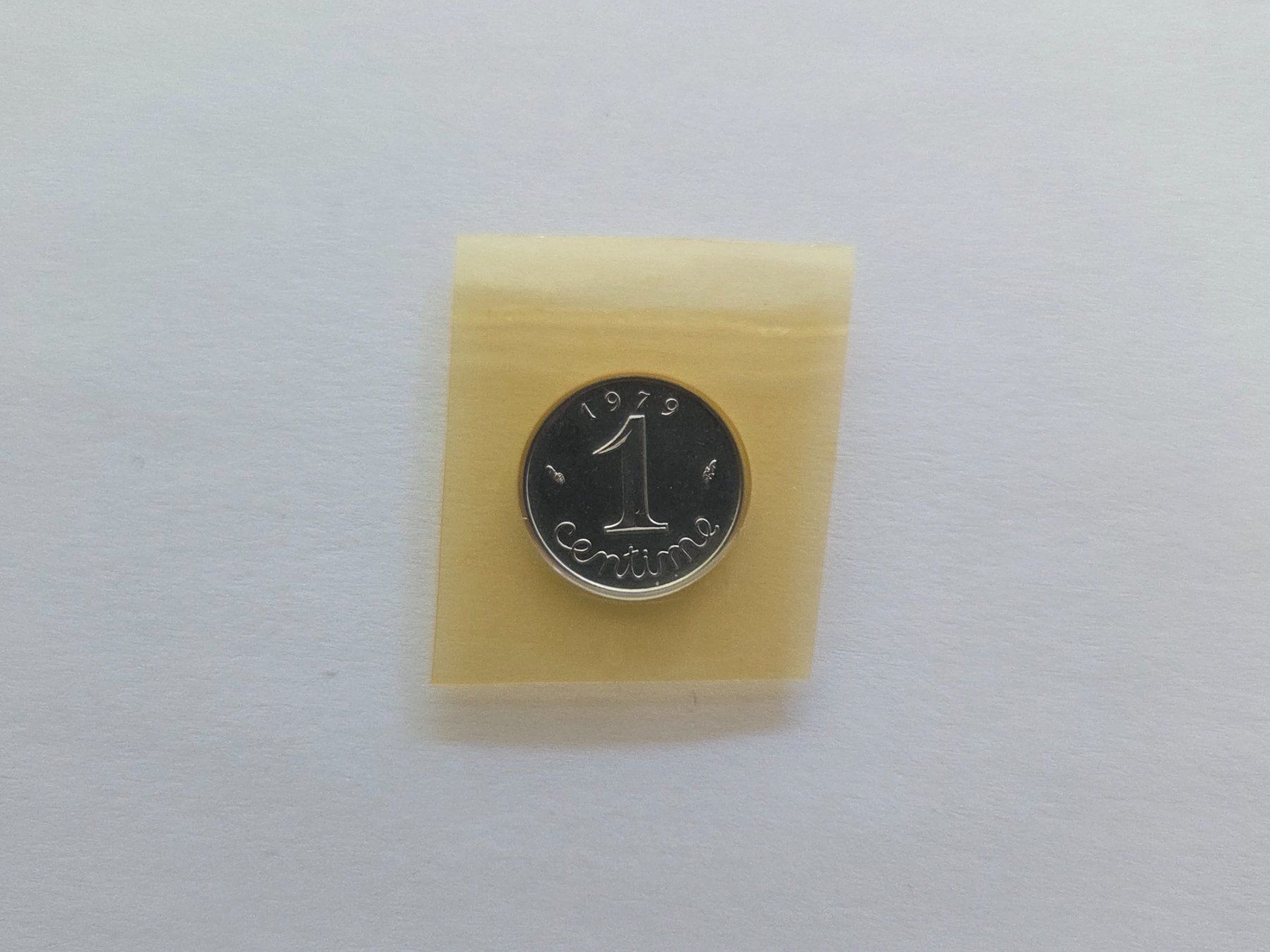 Tutti le monete: 1 Centime Fleurs de Coins 1979 – Nuovo (secondo la descrizione) da Pravidondaz venduto da LVtik
