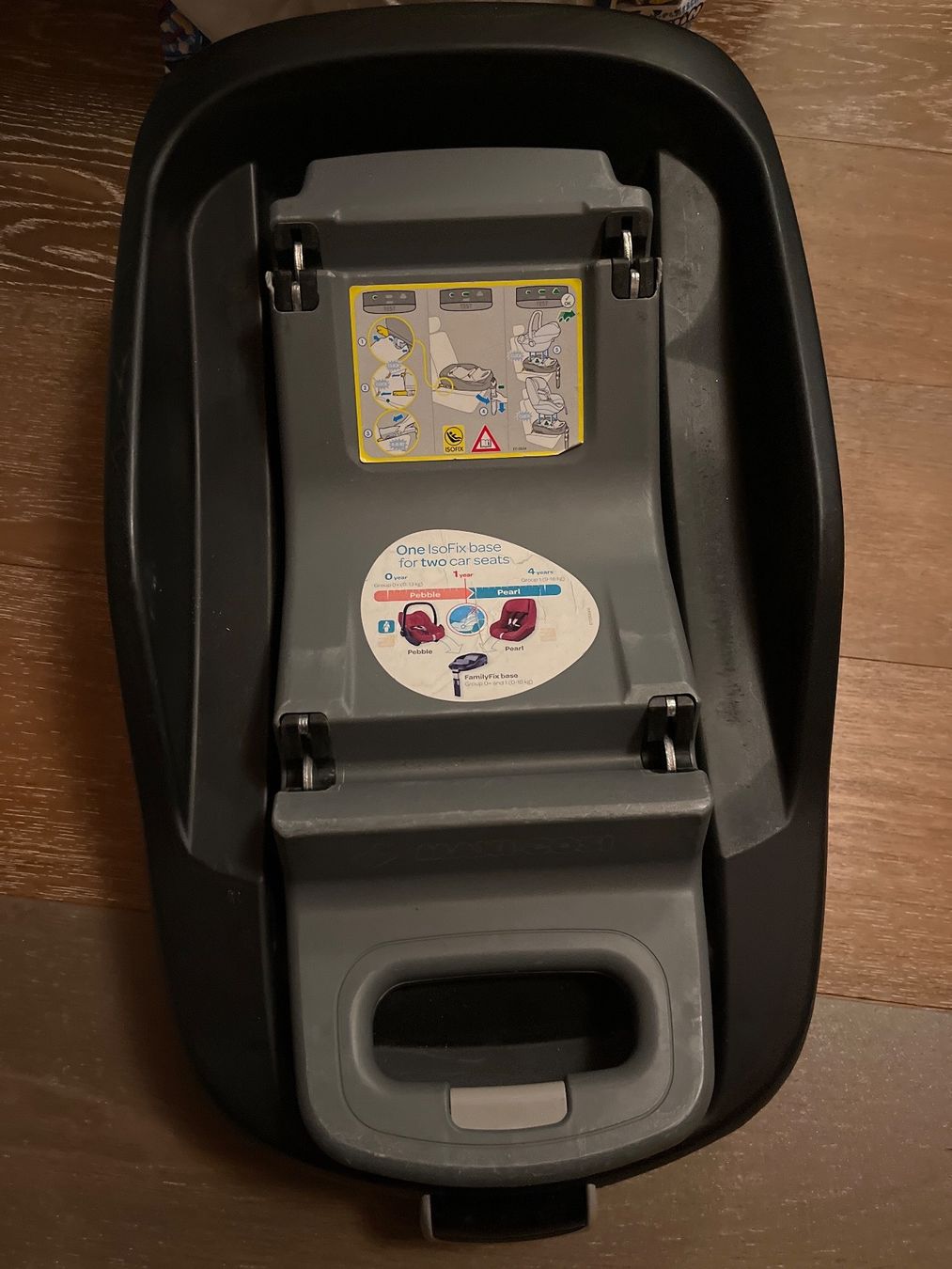 Maxi-Cosi Seggiolini per auto: Maxi Cosi Isofix Station – Usato da Cumpadials venduto da Cumpi